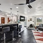 Charming Santa Fe Oasis