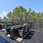 Holiday home Charming Oasis *