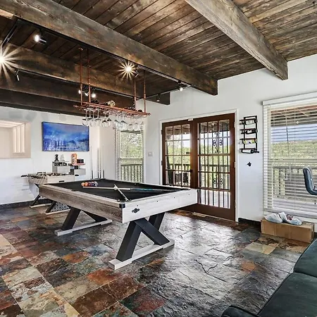 Holiday home Charming Oasis