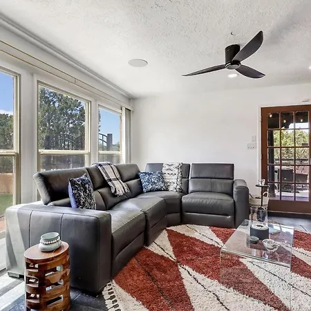 Charming Oasis Holiday home Santa Fe