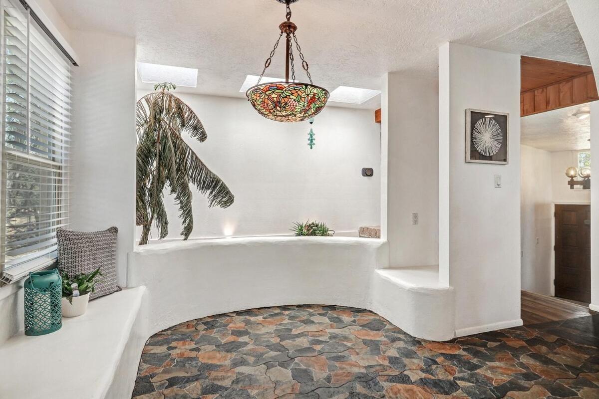 Charming Oasis Holiday home *